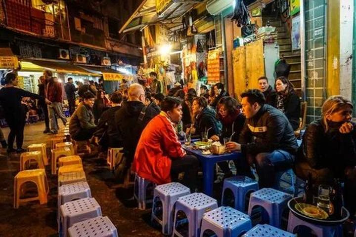 Hotspot Matrix: Biến 5 kiểu áo blouse dễ “dừ” hơn thành cơ hội marketing đột phá