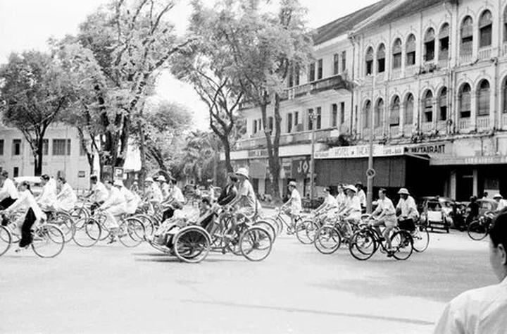 Từ 3 kiểu giày